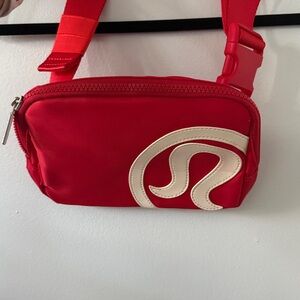 Lululemon Athletica Vibrant Red Pouch belt bag 2L